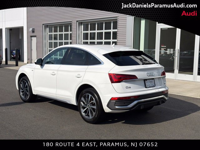 Used 2023 Audi Q5 2.0T Premium w/ Convenience Package AWD/4WD image 4