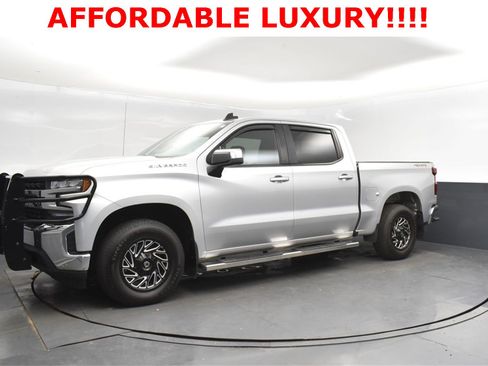 Used 2020 Chevrolet Silverado 1500 LT w/ All-Star Edition image 3