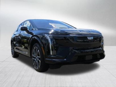 New 2025 Cadillac Optiq Sport 2 w/ LPO, Floor Liner Package