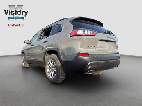 Used 2022 Jeep Cherokee Latitude Lux w/ Mopar Interior Package image 13