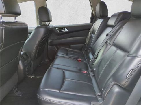 Used 2018 Nissan Pathfinder SL image 21