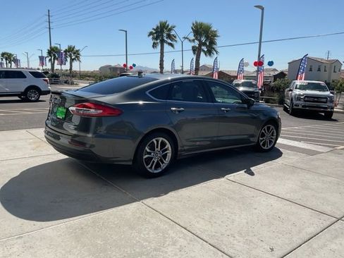 Used 2020 Ford Fusion Titanium image 7