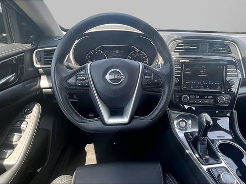 Certified 2023 Nissan Maxima Platinum w/ Sport Mat Group FWD image 4