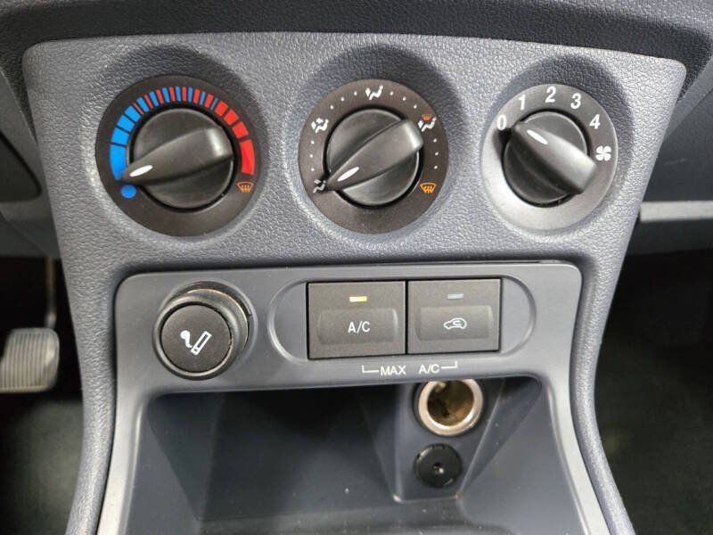 Used 2013 Ford Transit Connect XLT FWD image 17