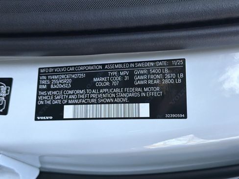 Used 2026 Volvo XC60 B5 Plus w/ Protection Package Premier AWD/4WD image 37