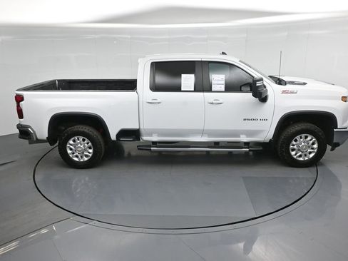 Used 2024 Chevrolet Silverado 2500 LT image 35