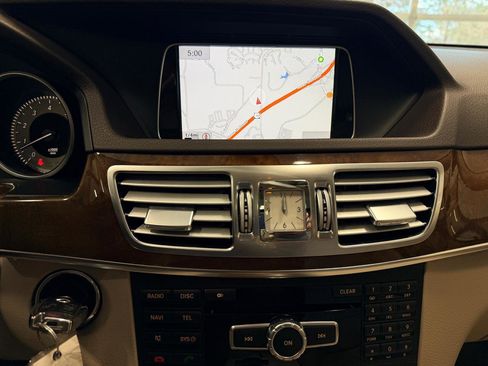 Used 2014 Mercedes-Benz E 350 E350 Sedan image 31