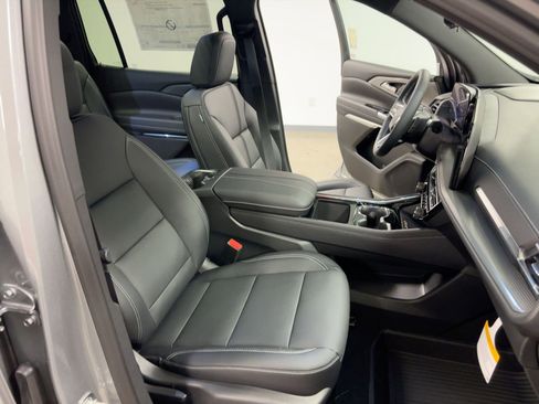 New 2026 Chevrolet Traverse LT w/ Sun and Wheel Package image 31