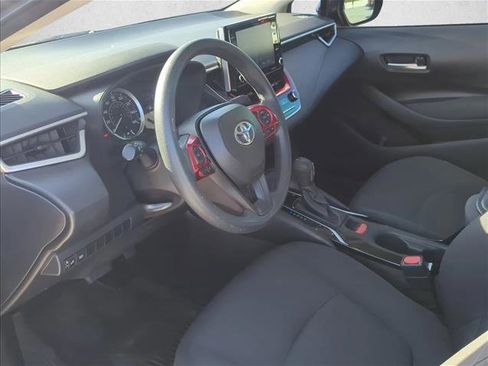 Used 2021 Toyota Corolla LE image 12