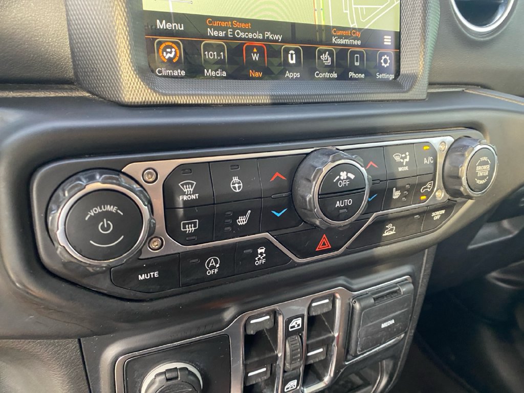Used 2023 Jeep Gladiator Overland w/ Popular Equipment Package AWD/4WD image 16