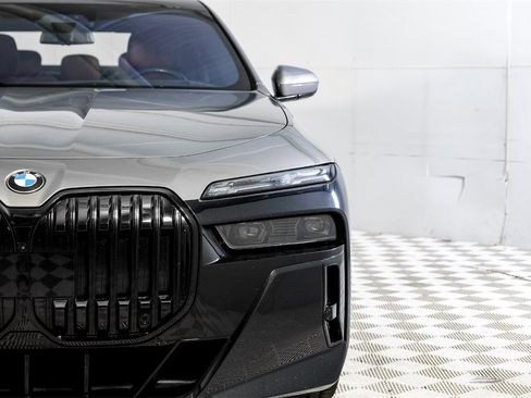 Used 2023 BMW 760i xDrive w/ Executive Package image 50