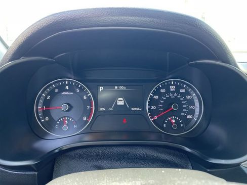 Used 2024 Kia Forte LX FWD image 11