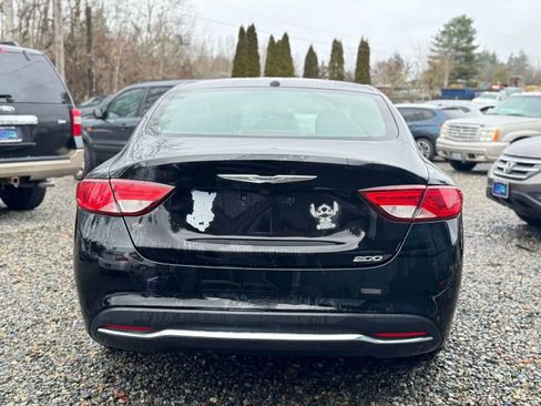 Used 2016 Chrysler 200 Limited w/ Convenience Group image 5