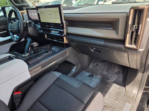 Certified 2024 GMC Hummer EV 3X w/ Extreme Off-Road Package AWD/4WD image 17