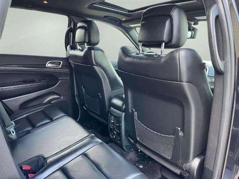 Used 2018 Jeep Grand Cherokee Limited image 14