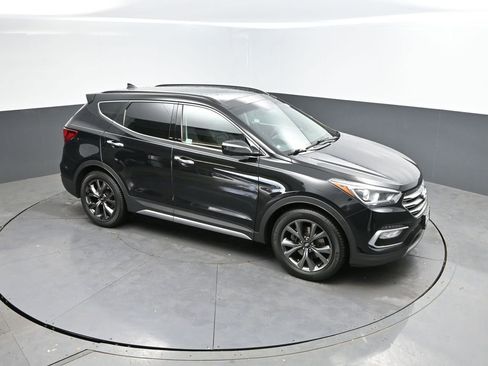 Used 2018 Hyundai Santa Fe Sport image 32