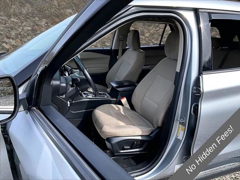 Used 2022 Ford Explorer XLT AWD/4WD image 22