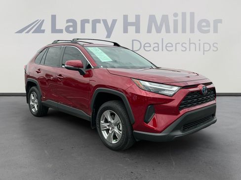 Used 2024 Toyota RAV4 XLE w/ Convenience Package AWD/4WD image 7