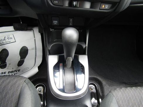 Used 2020 Honda Fit EX image 21