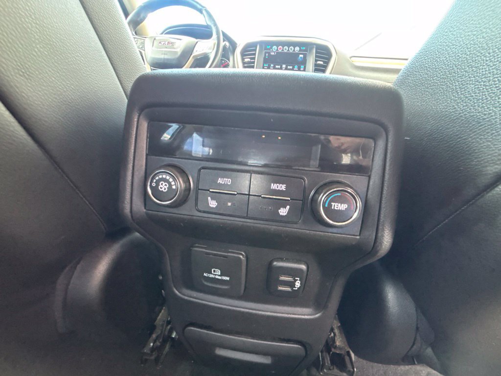 Used 2017 GMC Acadia Denali w/ Technology Package FWD image 27