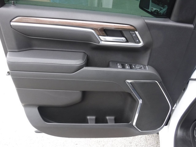 Used 2022 Chevrolet Silverado 1500 RST AWD/4WD image 26