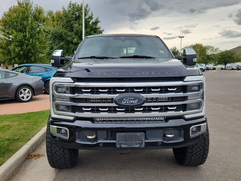 Used 2024 Ford F250 Platinum AWD/4WD image 3