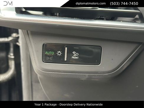 Used 2022 Audi RS e-tron GT w/ Year 1 Package image 31