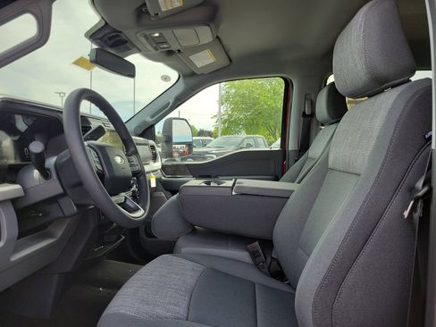 New 2026 Ford F250 XLT w/ XLT Premium Package AWD/4WD image 17