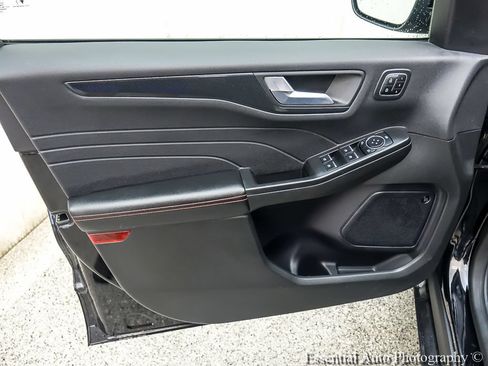 Certified 2023 Ford Escape ST-Line Elite w/ Premium Technology Package AWD/4WD image 18
