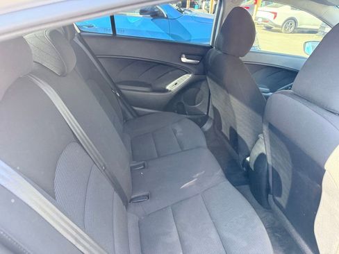 Used 2018 Kia Forte LX w/ LX Rear Camera Package image 16
