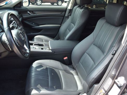 Used 2022 Honda Accord Touring image 23
