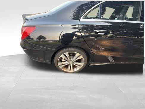 Used 2015 Mercedes-Benz CLA 250 image 9