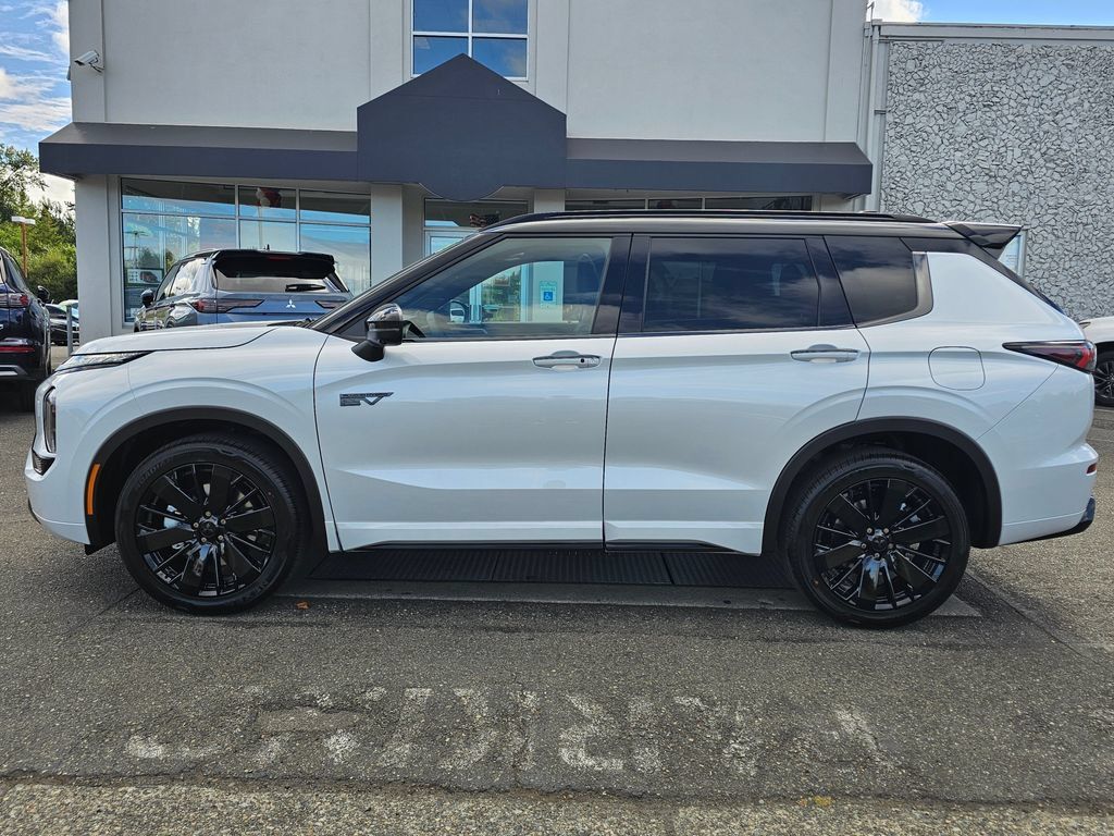 New 2026 Mitsubishi Outlander 4WD Plug-In Hybrid image 8