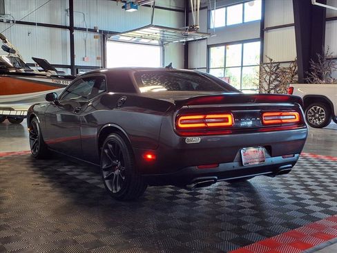 Used 2021 Dodge Challenger R/T Scat Pack w/ Driver Convenience Group image 4