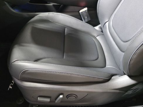 New 2026 Hyundai Tucson Limited image 24