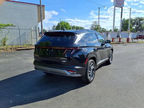Used 2026 Hyundai Tucson Limited AWD/4WD image 2
