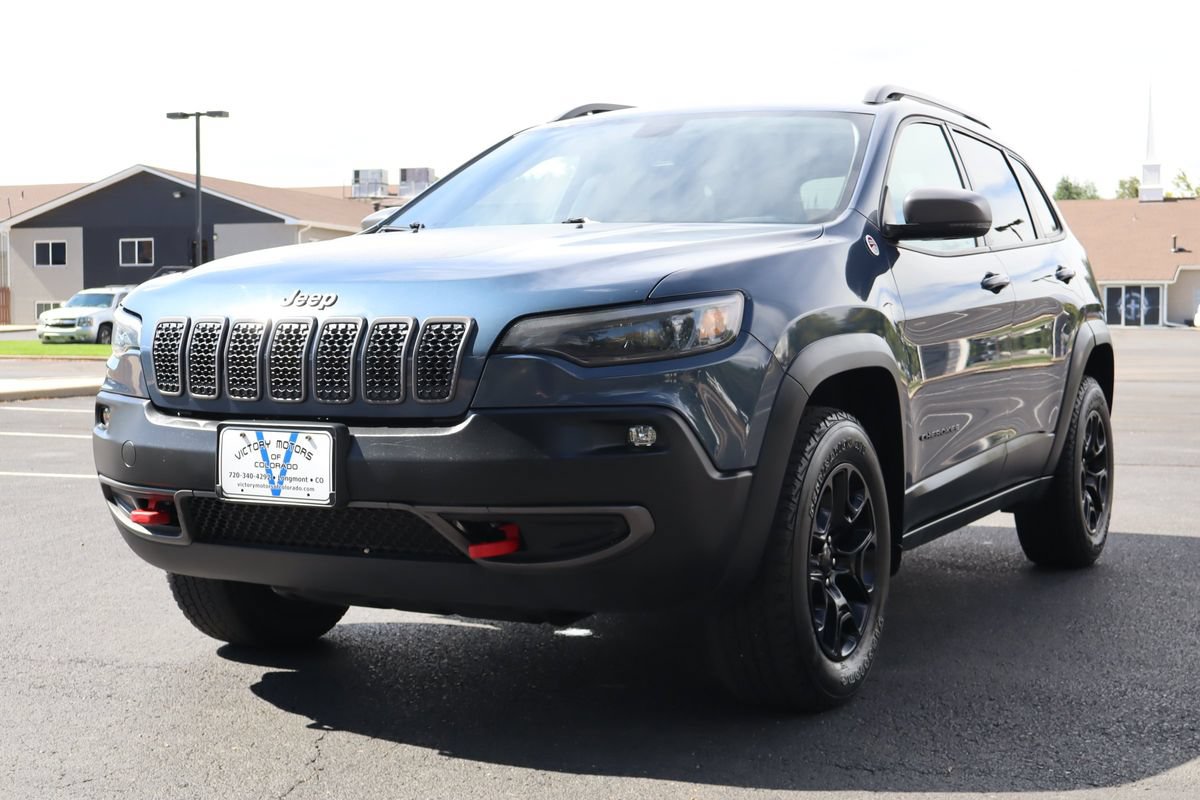 Used 2019 Jeep Cherokee Trailhawk w/ Comfort/Convenience Group AWD/4WD image 11