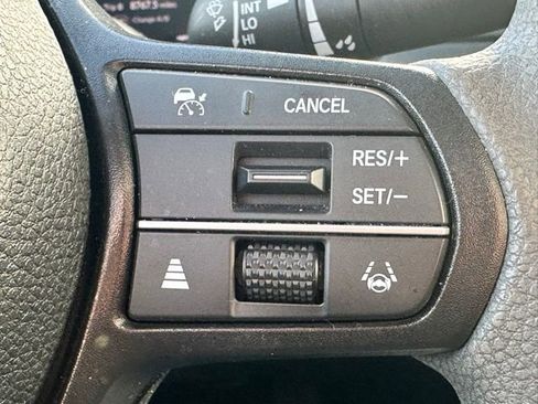 Used 2023 Honda Accord EX image 12