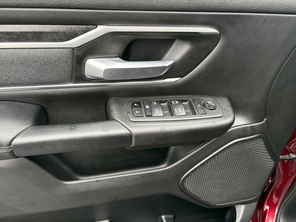 Used 2022 RAM 1500 Big Horn AWD/4WD image 17