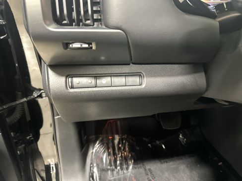 Used 2024 Nissan Pathfinder Rock Creek AWD/4WD image 38