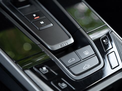 Certified 2022 Porsche 911 Carrera S RWD image 29