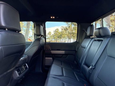 Used 2025 Ford F150 Lariat w/ Equipment Group 501A Mid image 22