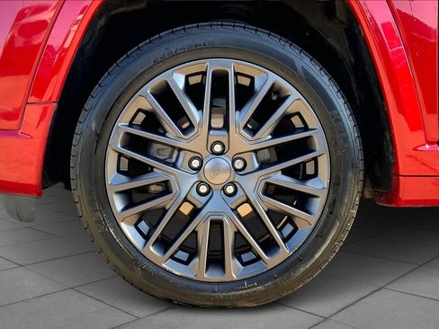 Used 2022 Jeep Compass Limited image 11