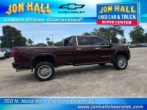 Used 2024 GMC Sierra 3500 Denali Ultimate AWD/4WD image 16
