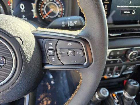 Used 2024 Jeep Wrangler Sport S image 17