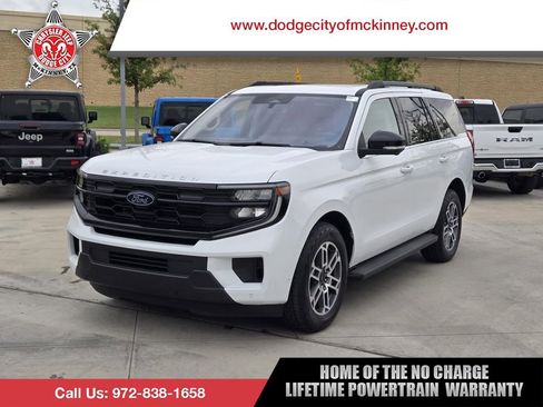 Used 2025 Ford Expedition Active AWD/4WD image 1