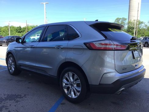 Used 2021 Ford Edge Titanium AWD/4WD image 10