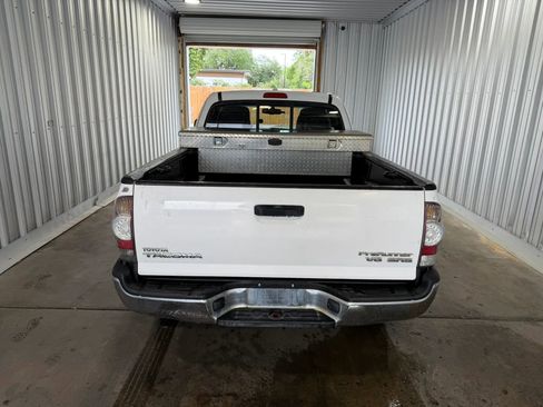 Used 2010 Toyota Tacoma PreRunner RWD image 6