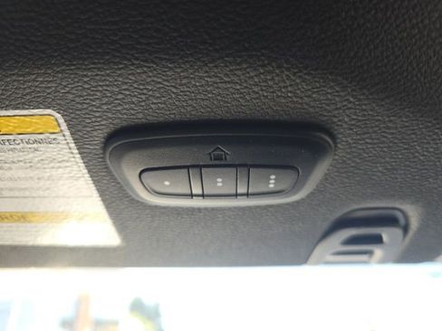 Used 2023 Jeep Wrangler Unlimited w/ Sun & Screen Package image 25