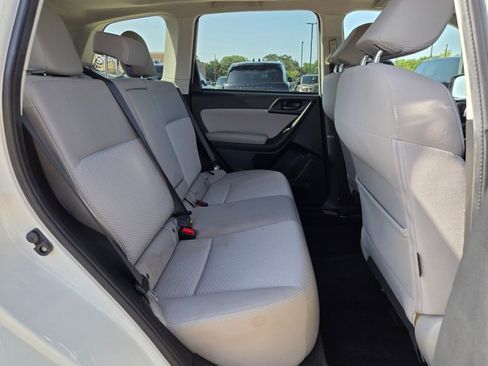 Used 2016 Subaru Forester 2.5i Premium AWD/4WD image 19